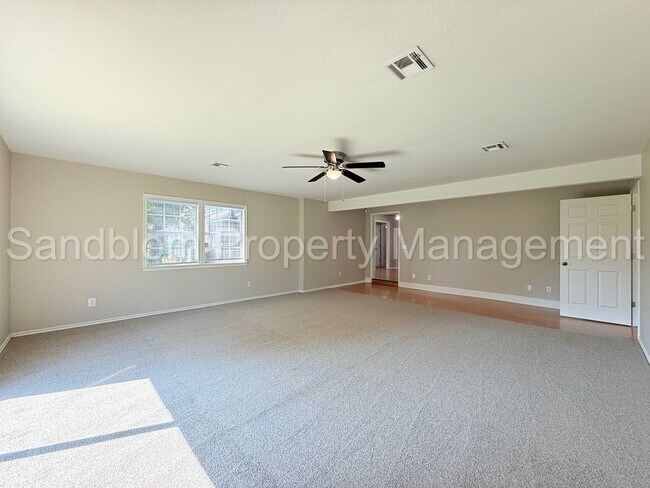 Building Photo - 35 S Joplin Ave