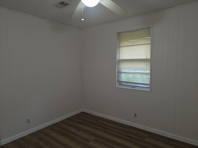 Building Photo - 440 Cattle Creek Rd