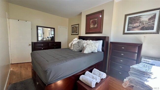 Building Photo - 844 Hancock St