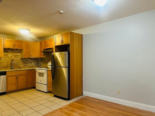 Building Photo - 47 West St