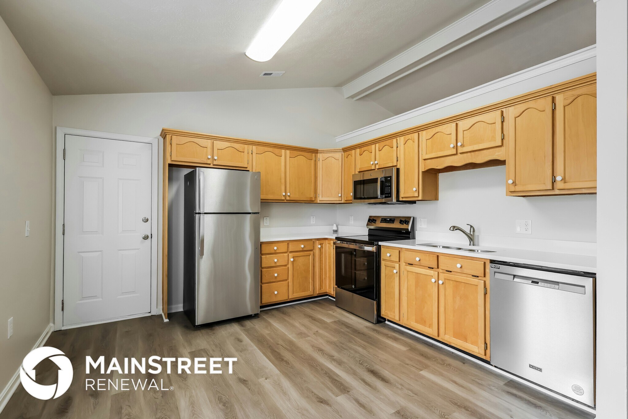 Building Photo - 1800 Field Dr