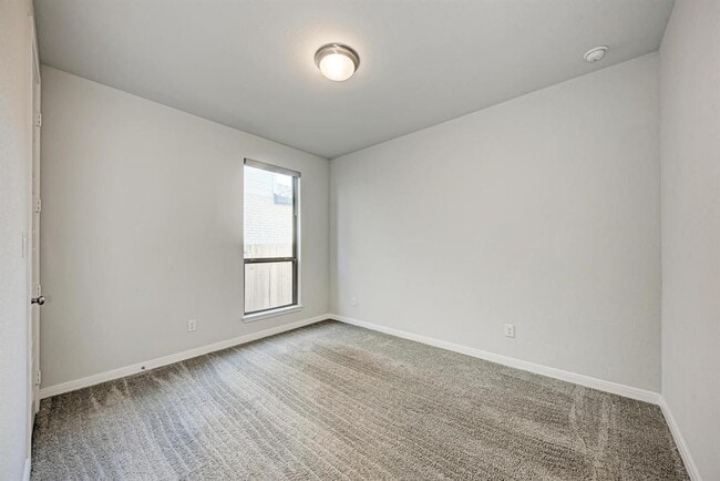 Building Photo - 133 Bauer Lp