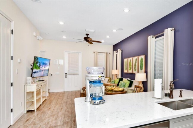 Building Photo - 8048 Dreamsicle Dr
