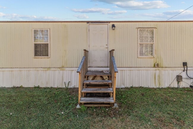 Building Photo - 119 Starwood Cir