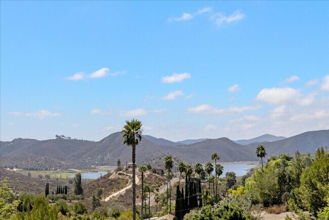 Building Photo - 10028 Del Dios Rd