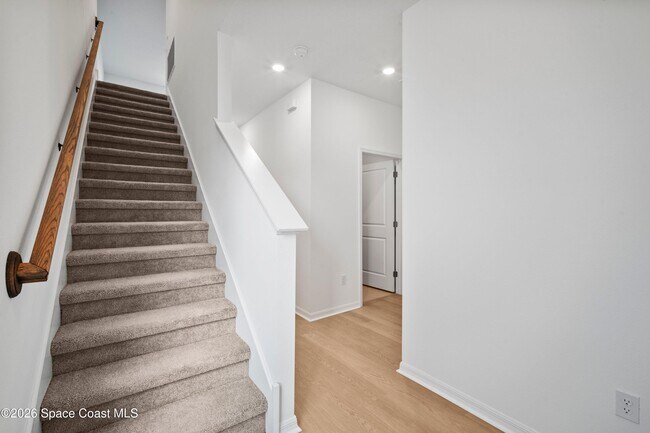 Building Photo - 4374 Masthead Ave