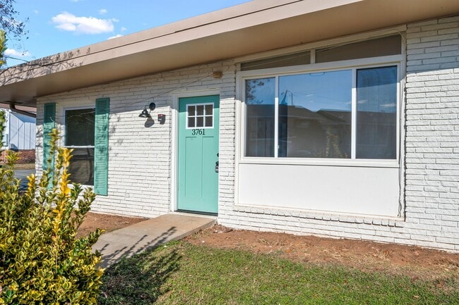 Interior Photo - Old Town Heights