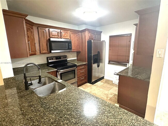 Building Photo - 14730 SW 90th Terrace