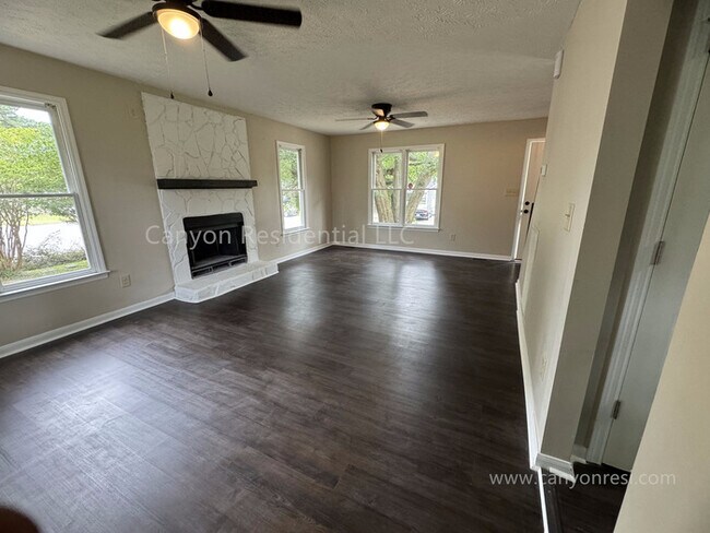 Building Photo - 6556 Rhemish Dr