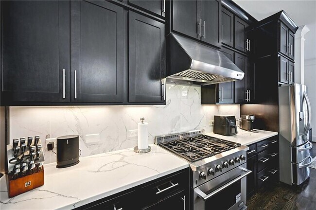 Building Photo - 1108 Briar Cove Cir