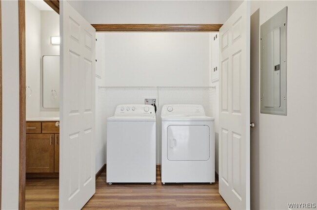 Building Photo - 1130 Orchard Park Rd