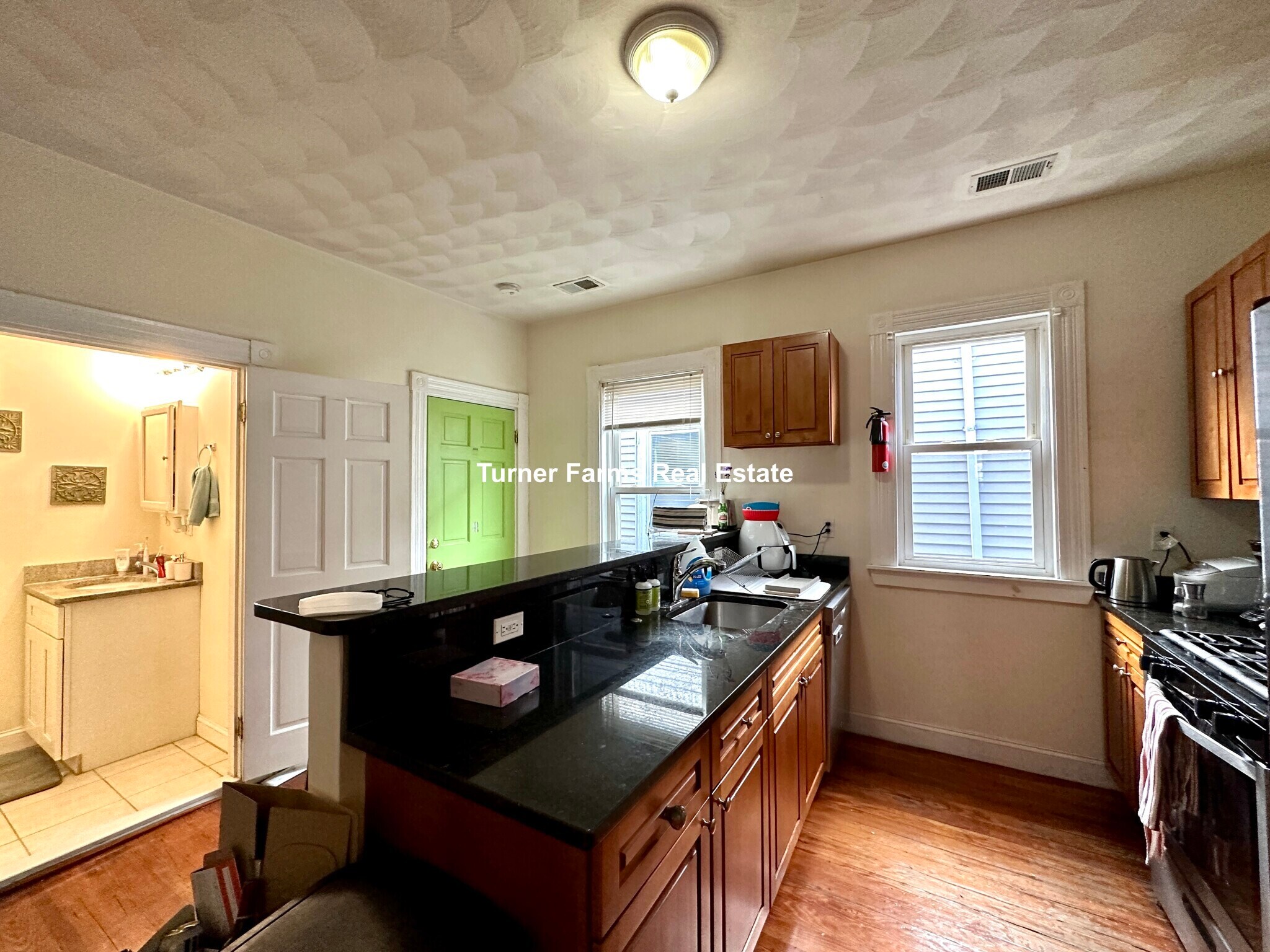 Building Photo - 8 Carmel St