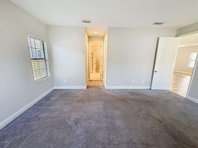 Building Photo - 11220 Fish Eagle Dr