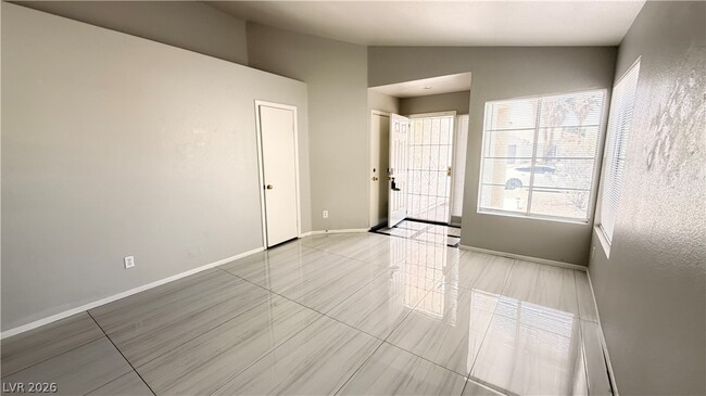 Building Photo - 7220 Paradise Bay Dr