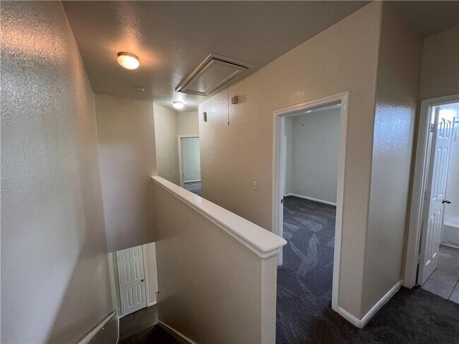 Building Photo - 2400 Allred Dr