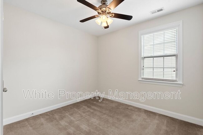 Building Photo - 10934 River Oaks Dr NW