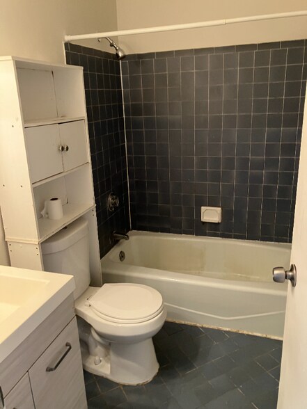 Building Photo - 18 Townley St