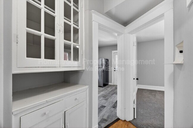 Building Photo - 3923 Miami St