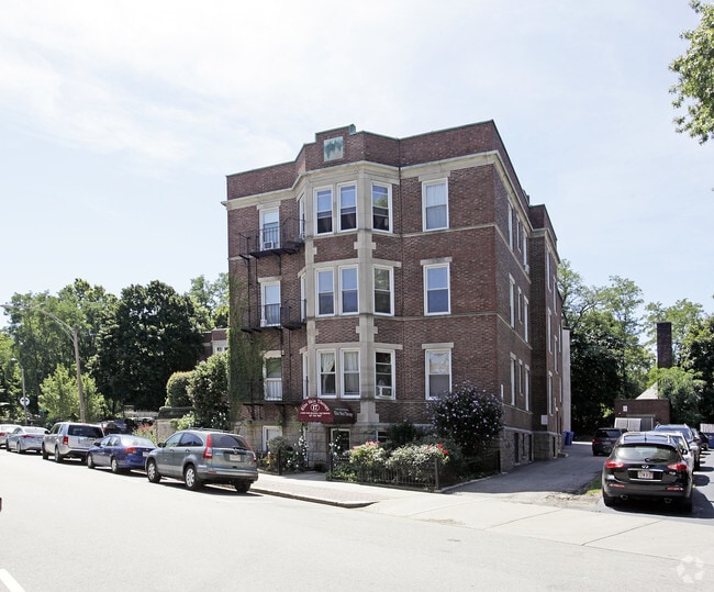 Building Photo - 17-31 Herrick Rd