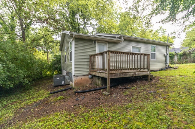 Building Photo - 3009 Sevier Ave