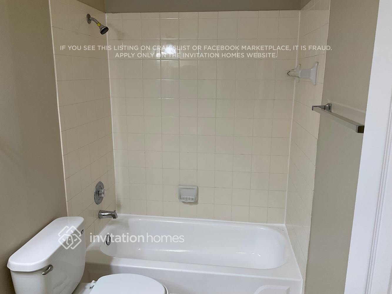 Building Photo - 7449 Santa Monica Dr