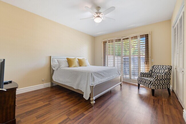 Building Photo - 72056 Palm Haven Dr