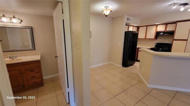 Building Photo - 5785 Gatlin Ave