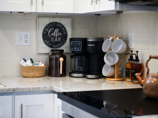 Building Photo - 3746 Northwood Rd