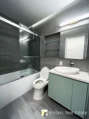 Building Photo - 127 E 30th St