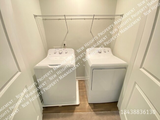 Building Photo - Adorable Townhome in Cane Bay!