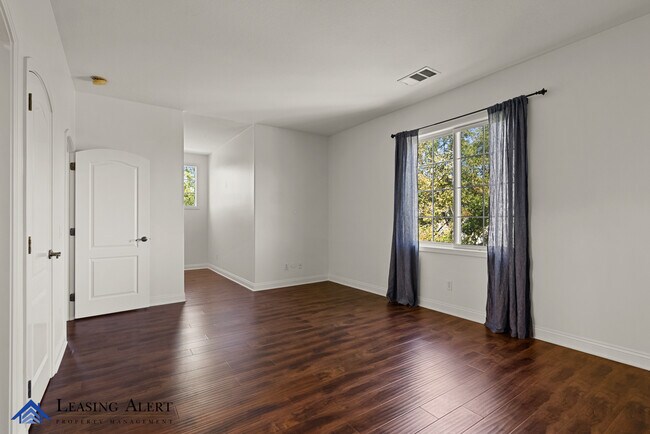 Building Photo - 26802 Pine Cliff Pl