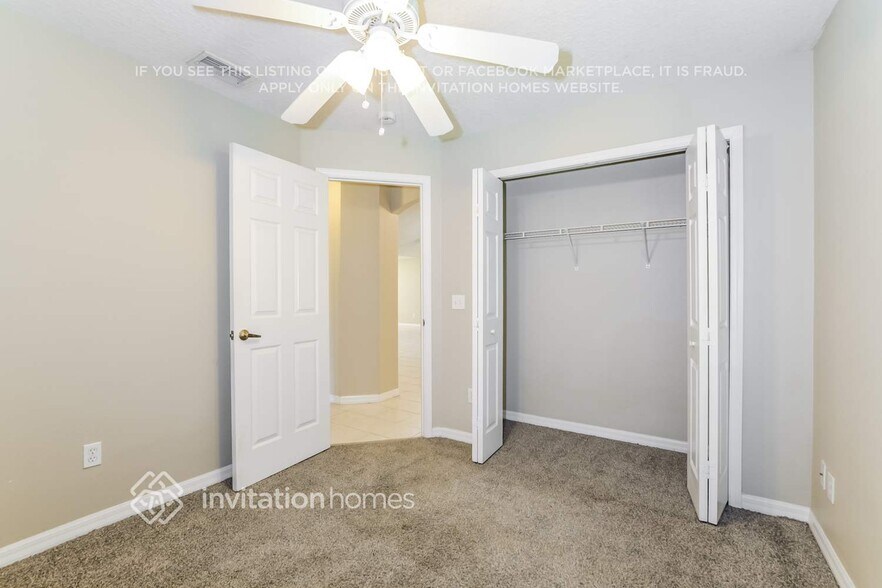 Building Photo - 1515 Pine Tree Dr