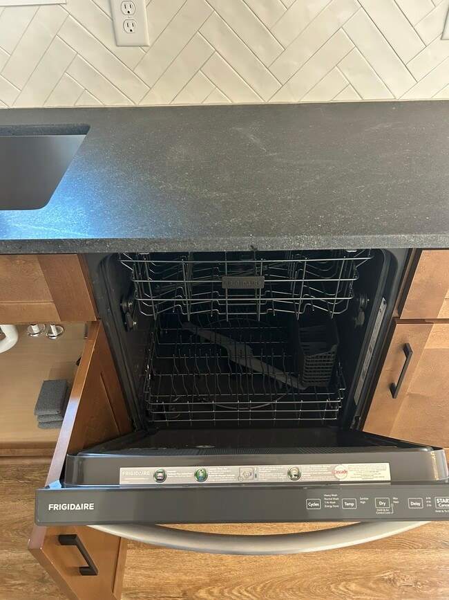 Building Photo - 135 Autumn Ridge