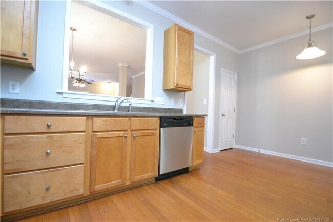 Building Photo - 1000 Bungalow Park Dr