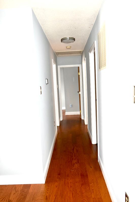 Building Photo - 6411 E Gate Dr