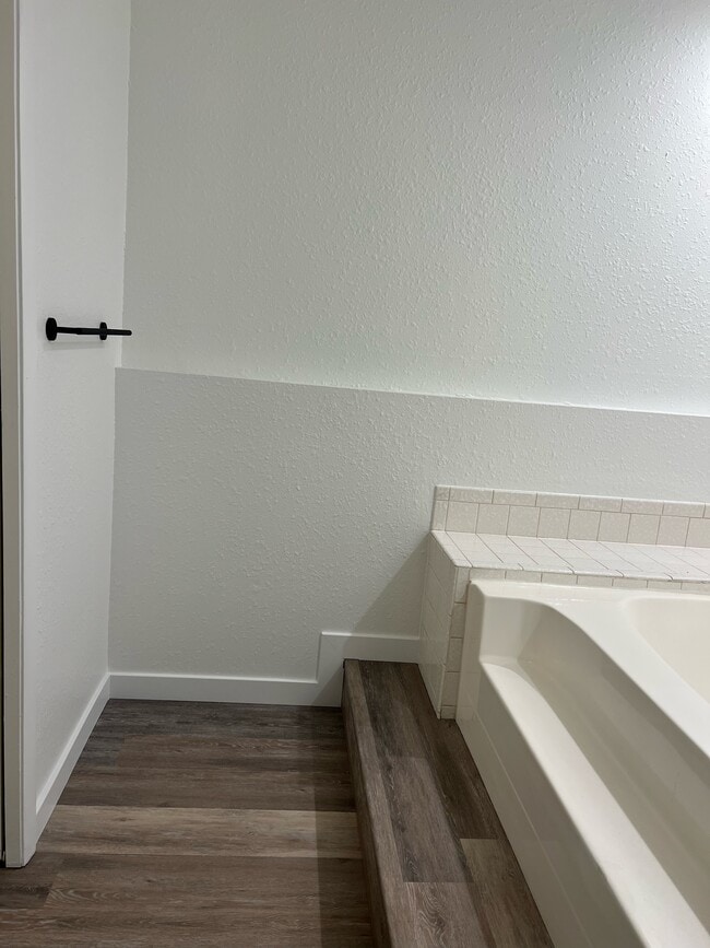 Building Photo - 1147 S Marshall St