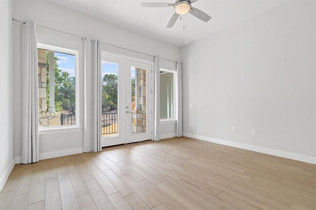 Building Photo - 102 Majestic Arroyo Way