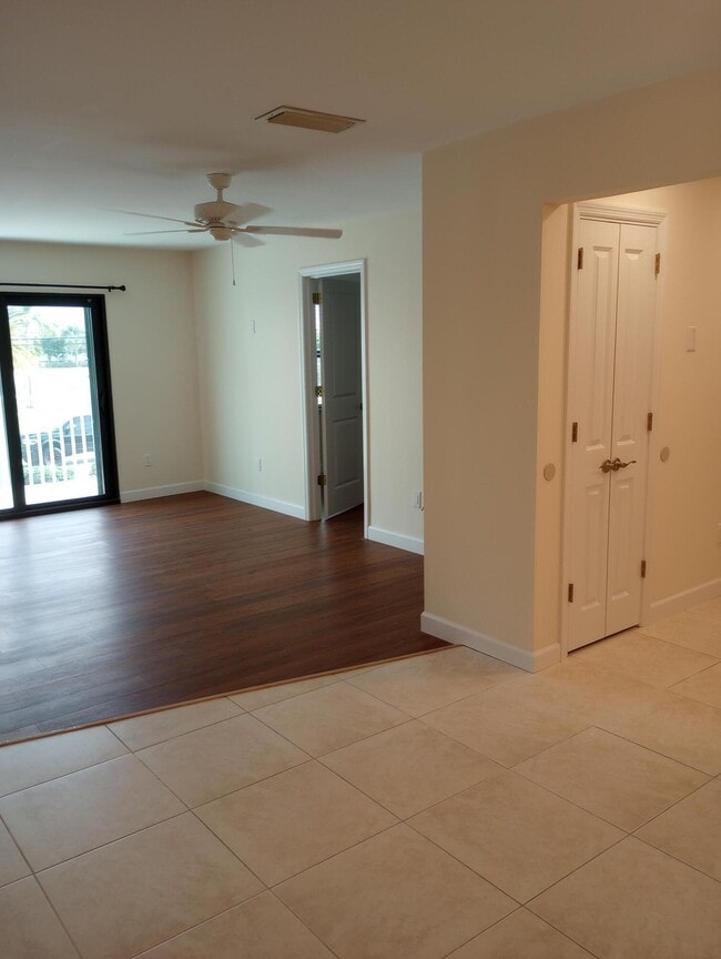 Building Photo - 950 S Kanner Hwy