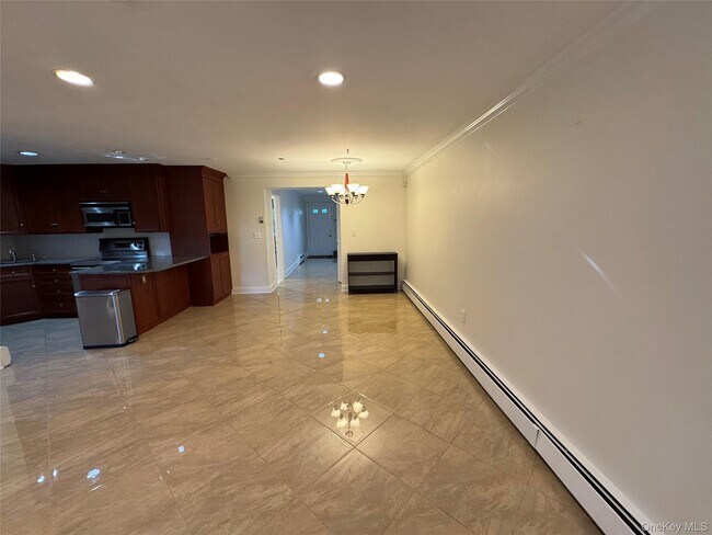 Building Photo - 36 Greenridge Ave
