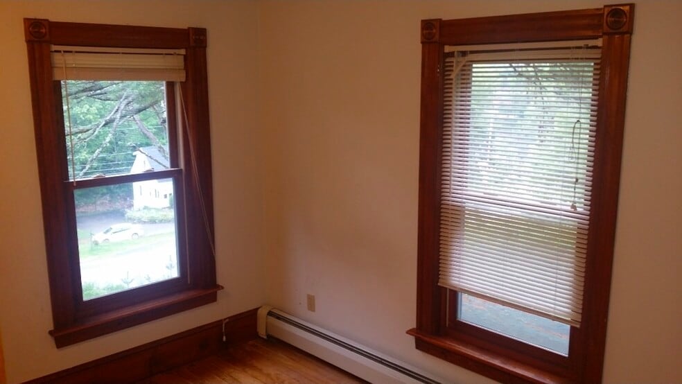 Building Photo - 1216 NH Route 175