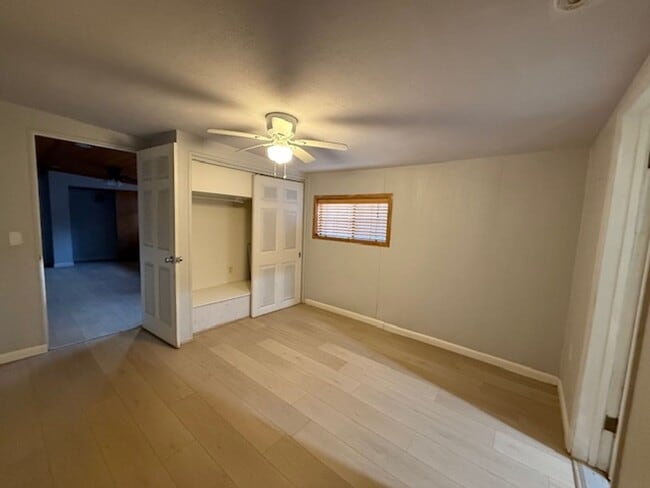 Building Photo - Occupied Do Not Disturb Tenant - Coming Oc...