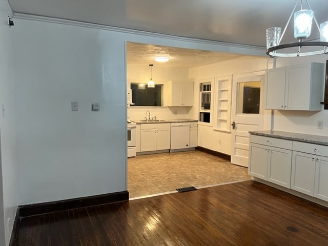 Building Photo - 426 S Edison Ave
