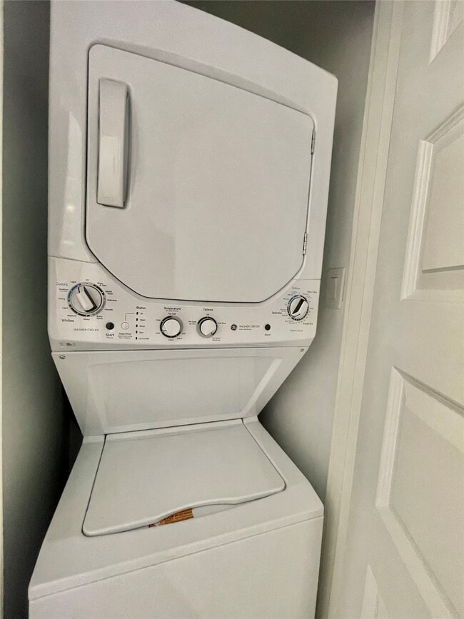 Building Photo - 1802 Arbor St