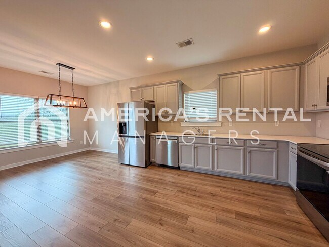 Building Photo - $400 OFF Move-in Special! Home for Rent in Eastaboga, AL! Sign a 13-month lease by 4/15/2026 and ...