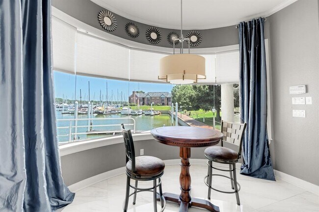 Building Photo - 305 Harborside Cir