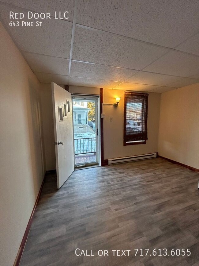 Building Photo - 643 Pine St