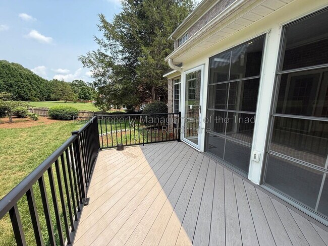 Building Photo - 1016 Longhorn Ct
