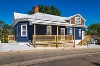 Building Photo - 1500-1504 31st Pl S
