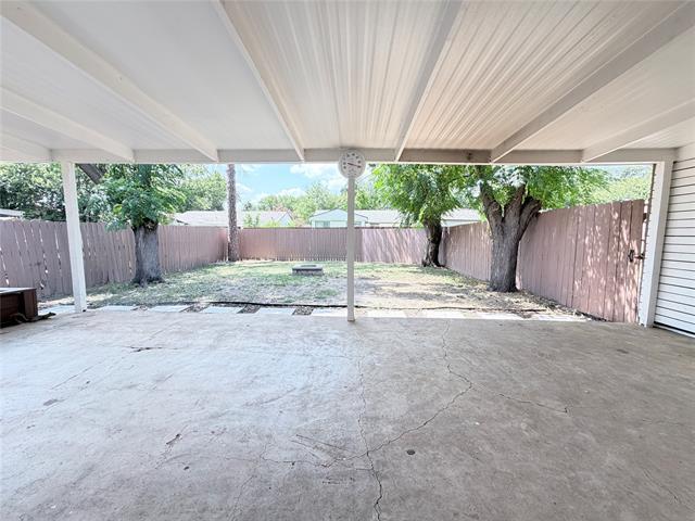 Building Photo - 407 Ivy Way