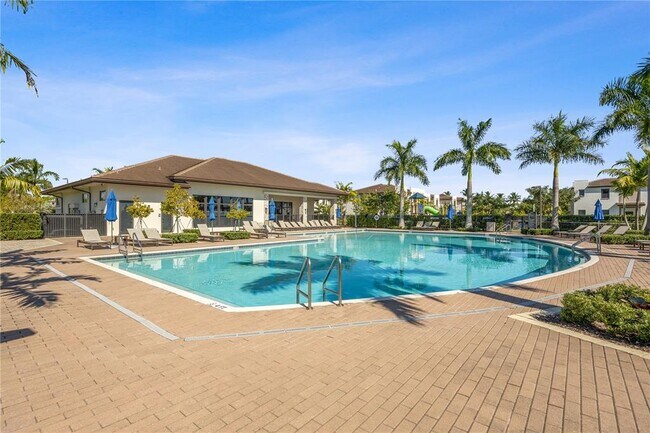 Building Photo - 244 NE 210th Way